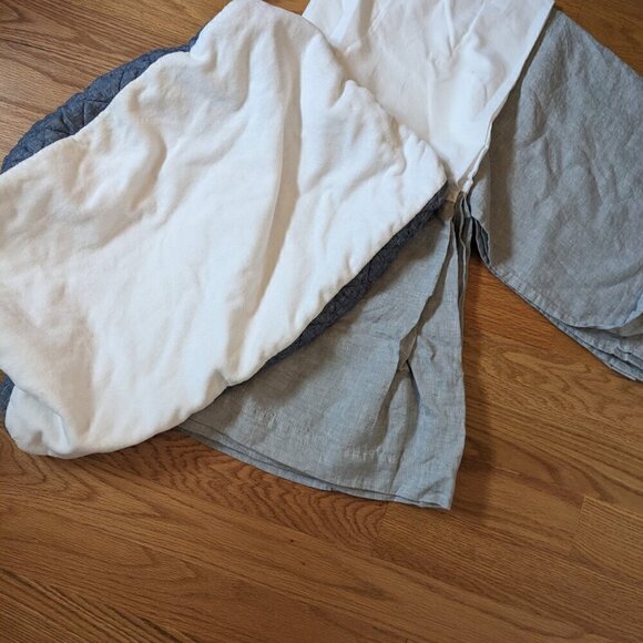 Pottery Barn Kids Grey Linen Crib Skirt/Changing Pad Cover - Picture 3 of 7